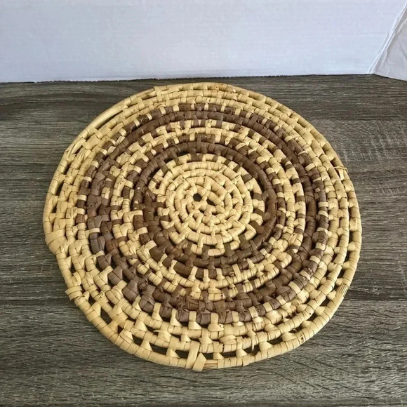 Vtg Hand  Woven Trivet - Picture 2 of 6